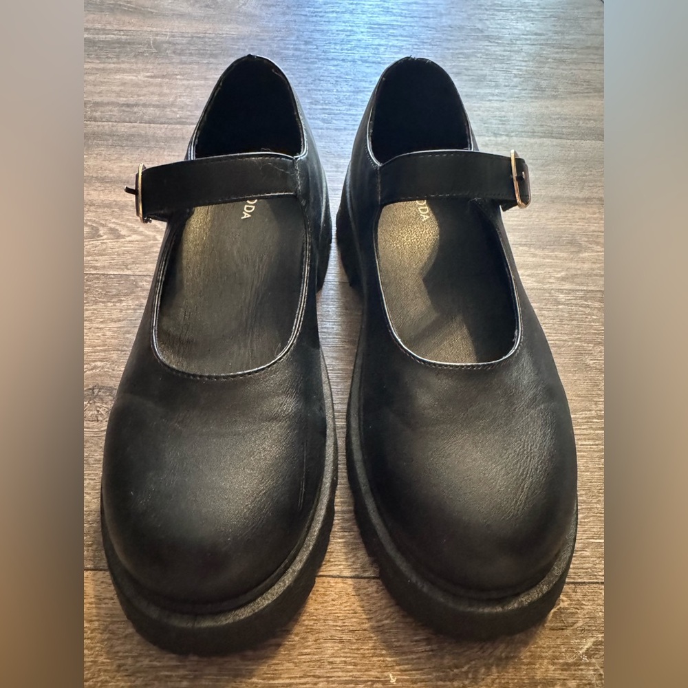 Top Moda black Mary Jane shoes size 9 *Sold on Depop*